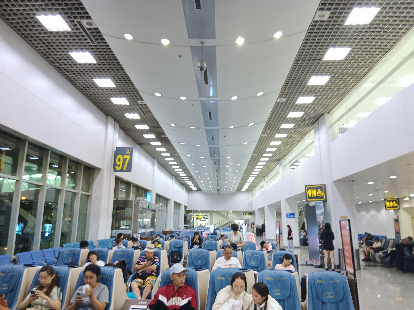 Flights & packing travel scene