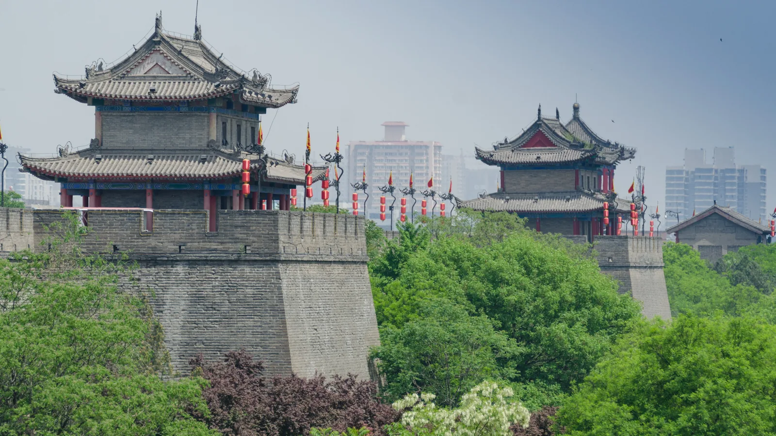 Xi'an City Wall and its historic gate architecture